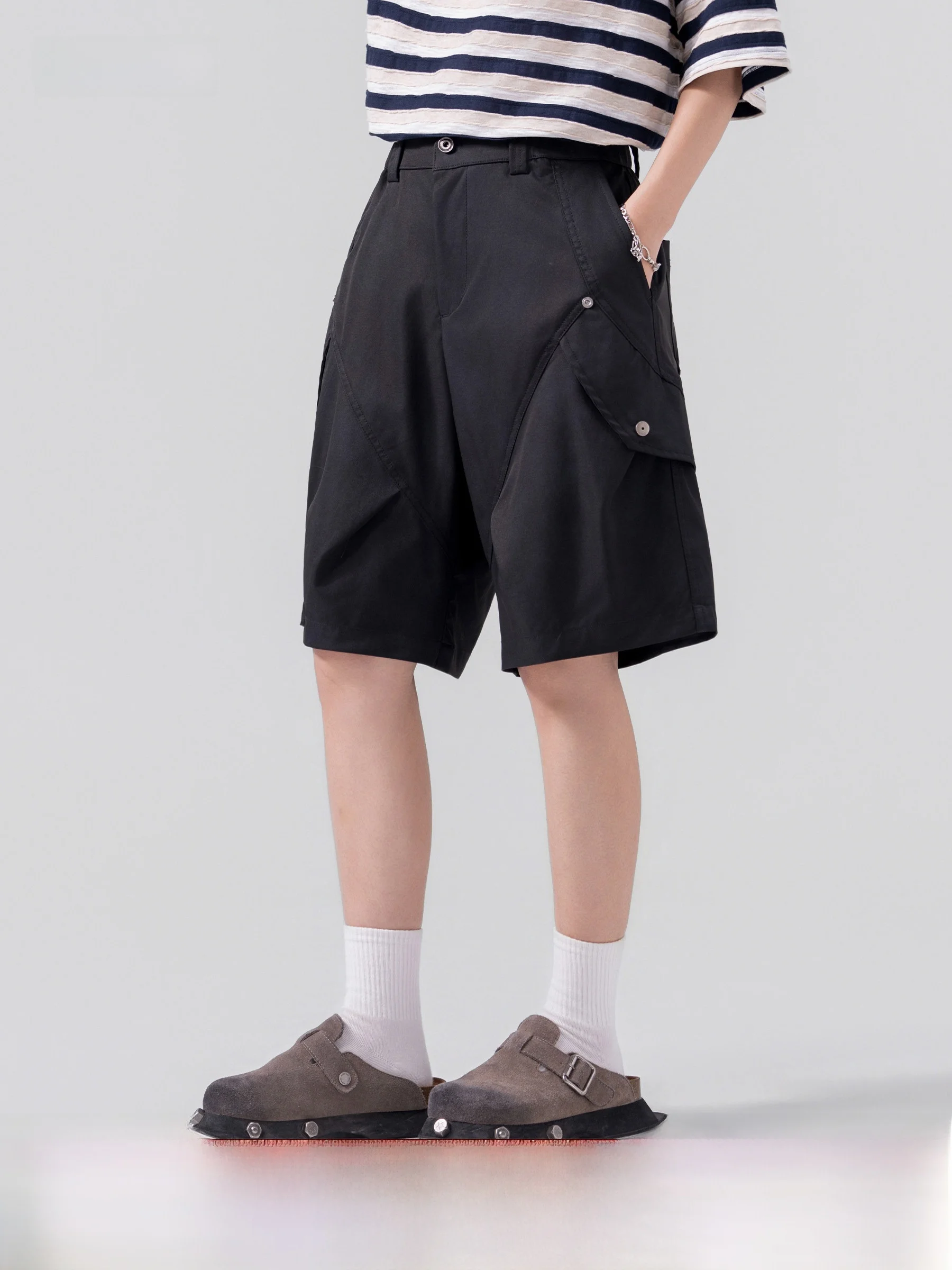 AOGZ Luxury Design Workwear Shorts Unisex Summer New Style Decomposition Multi-Pocket Outdoor Casual Sports Pants