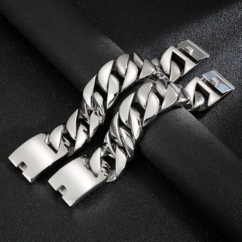 New 31MM Wide Thick Cuban‑Link Men Bracelet, Polished Surface Titanium‑Steel, 303g Bold Unique Trendy Statement Wrist Jewelry