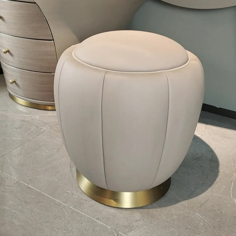 Light luxury villa, bedroom dresser, Italian high-end sense, makeup table with lamp 5