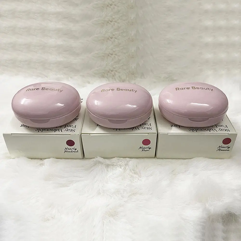 Poudre douce et éclaircissante, fard à joues liquide, glaçage pour les lèvres, hydratant, lisse, neutre, malve, aspect naturel, surligneur pour le visage