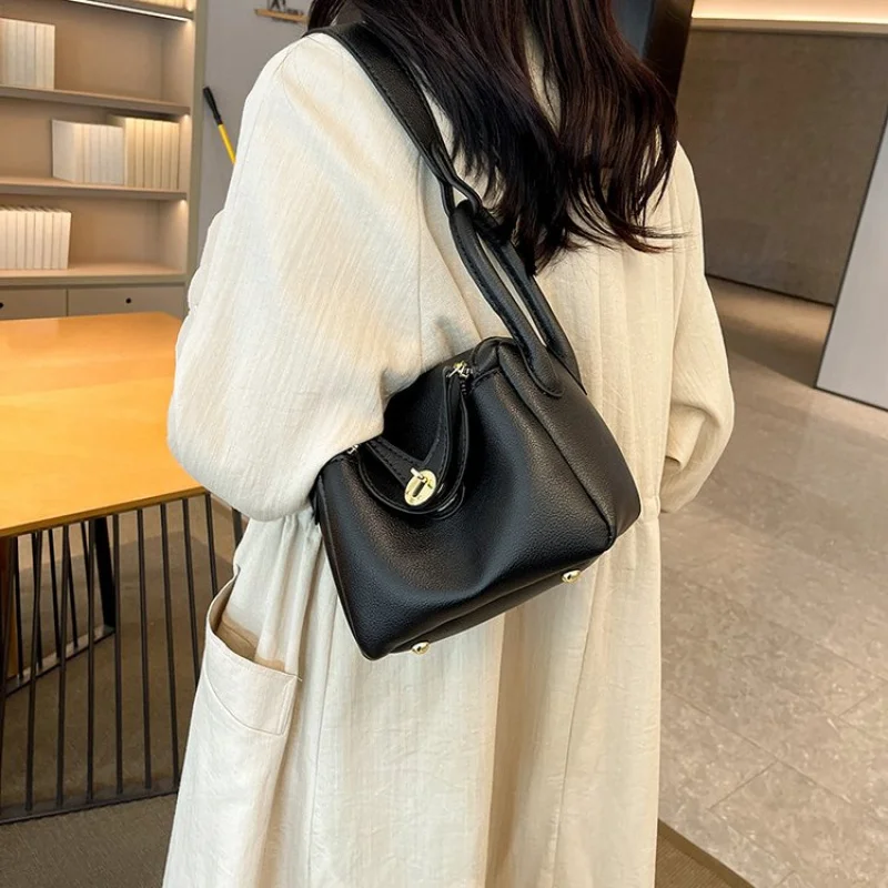 

Luxury Brand Women's Elegant Leather Tote Bag, Famous Designer Shoulder Handbag, Classic Crossbody Messenger For