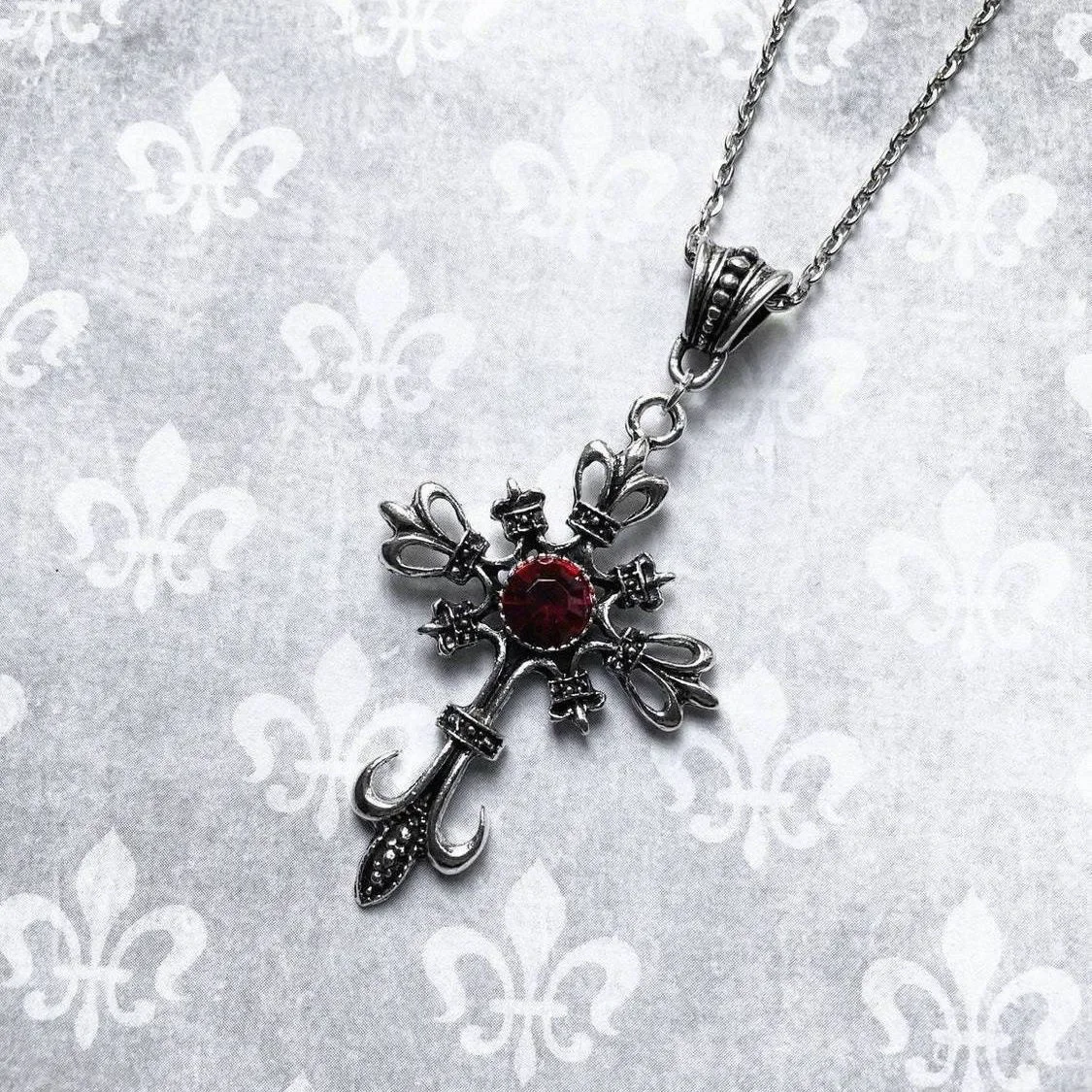 Cosplay hot selling Gothic European and American retro redstone cross necklace Gothic dark fashion pendant accessories