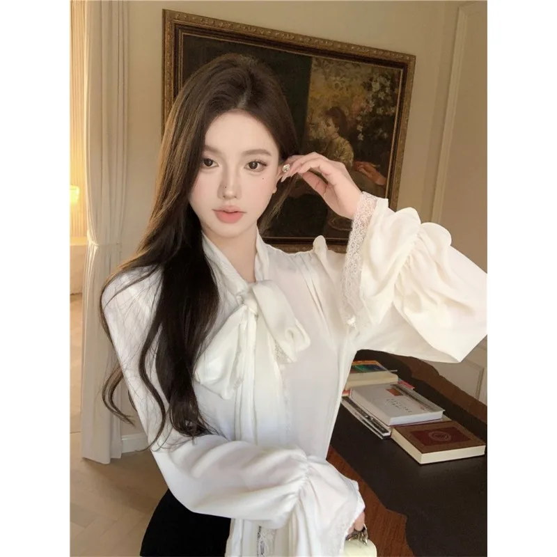 

Temperament Lace Spliced flared Sleeve Shirt for Women 2025 Autumn Loose Bow Tie Chic Shirt