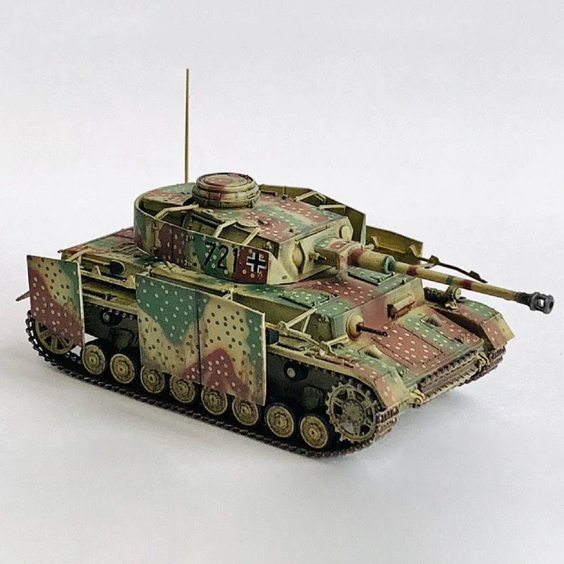 1/72 Scale 63244   63264 No. 4 Tank J Type Armored Vehicle Model Adult Fans Collectible Souvenir