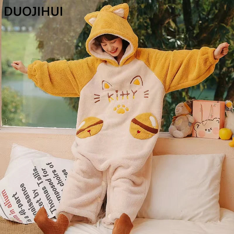 DUOJIHUI Winter Flannel Hooded Thick Warm Loose Cute Female Sleepwear Sweet Casual Long Sleeved Simple Fashion Sleepwear Women