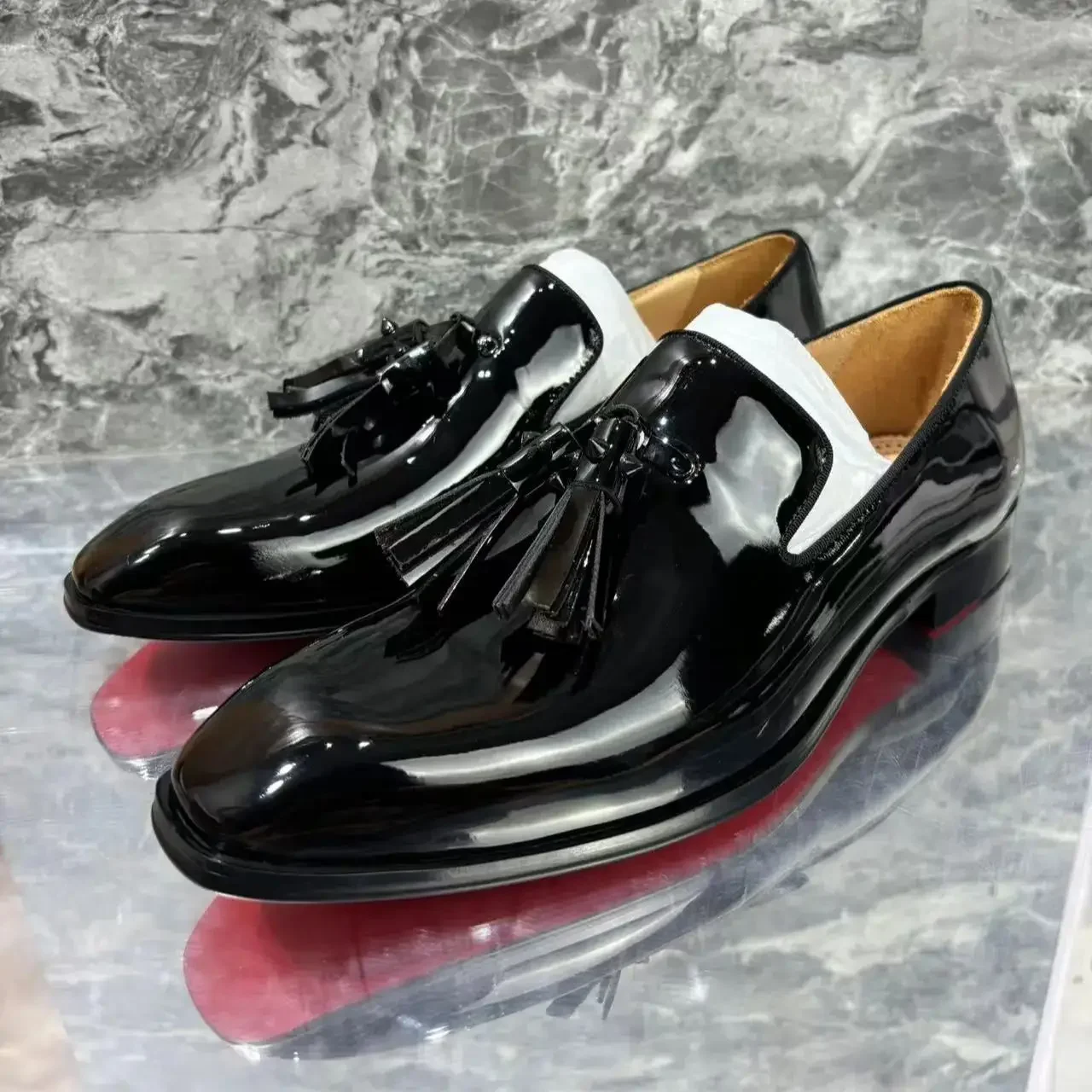 

Classics Business Suit Shoes Male Tassels Black Patent Leather Men's Loafers Square Toe Slip On Chunky Low Heels Mature Gentle