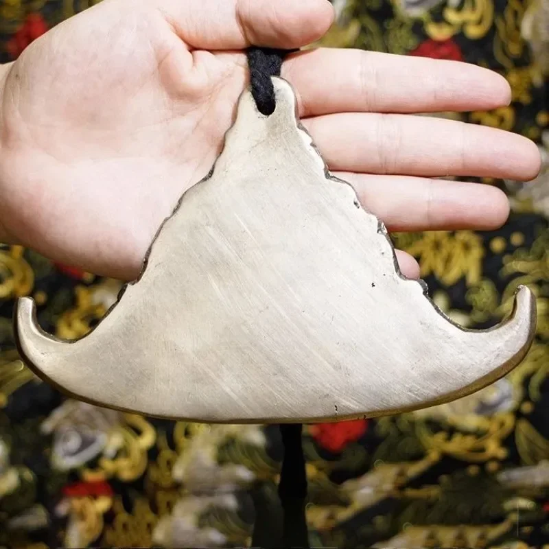 

Nepalese Hand-made Triangular Iron Chimes Yoga Meditation Playing Minority Percussion Musical Instruments Sound Healing Chimes