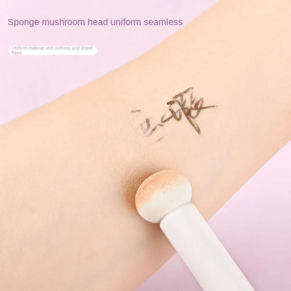 Smudge Makeup Brush Round Head Lip Brush Soft Portable Mushroom Head Concealer Brush Sponge Lip Gloss Brush