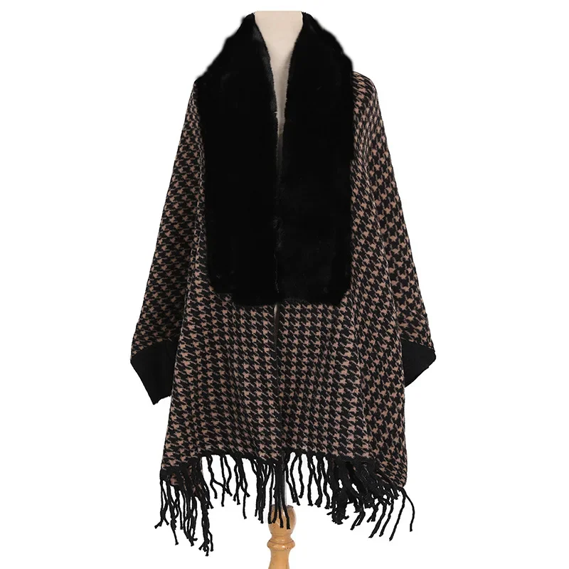 Autunno inverno nuovo colletto di lana imitazione scialle lavorato a maglia donna nappe calde Poncho manica lunga mantelle da donna mantelli rosa