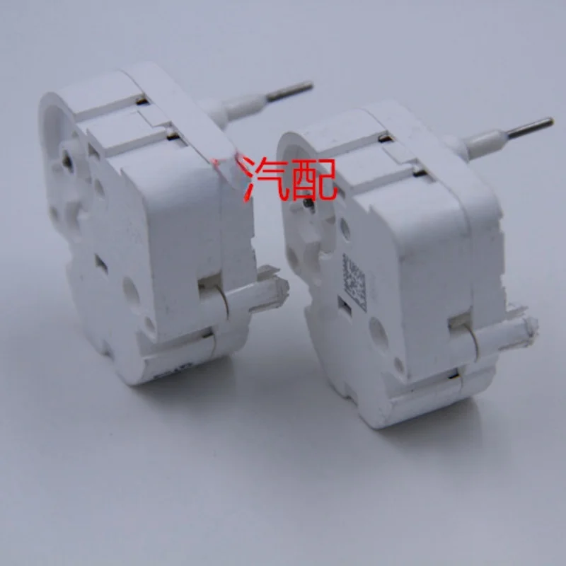 100% new and original Car White VDO Stepper Motor Iron Shaft Fit For VDO Speedometer Cluster VDO Car Instrument Stepper Motor