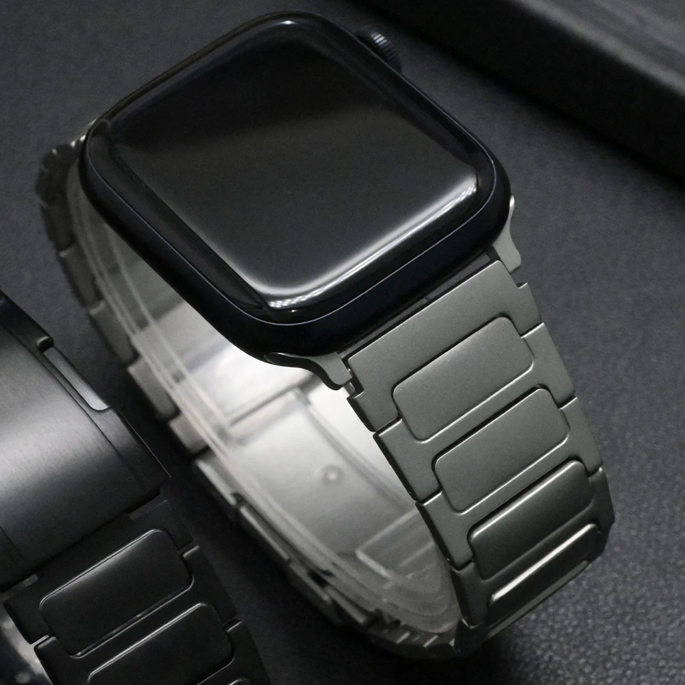 

Титановый ремешок для Apple Watch Ultra 3 49 мм, Series 11 10 46 мм, металлический деловой браслет для iWatch 9 8 7 45 мм, SE3 44 мм, люксовый ремешок