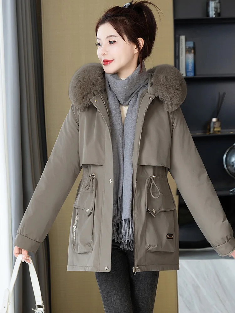 

Женская демисезонная куртка-парка средней длины, облегающая, с капюшоном, на пуговицах, из шелковистой ткани, с множеством карманов, популярная модель