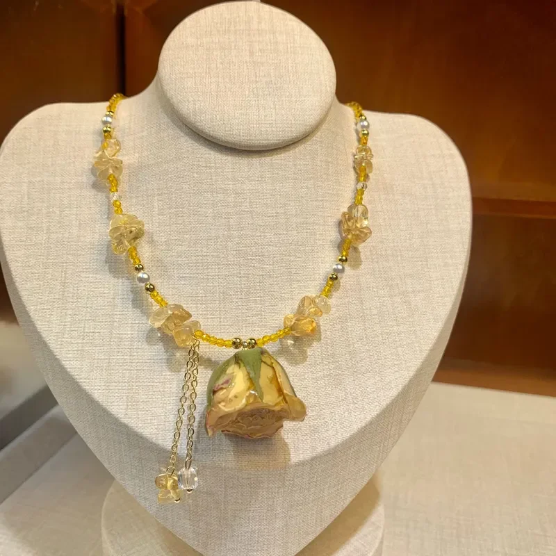 Crystal necklace gentle immortal flower rose with yellow water gravel necklace niche atmosphere versatile vacation collarbone