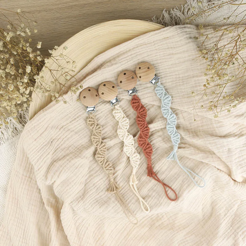 Baby Pacifier Clip - Safe and non-toxic teething clip, suitable for newborn's cute photo props and baby shower gifts