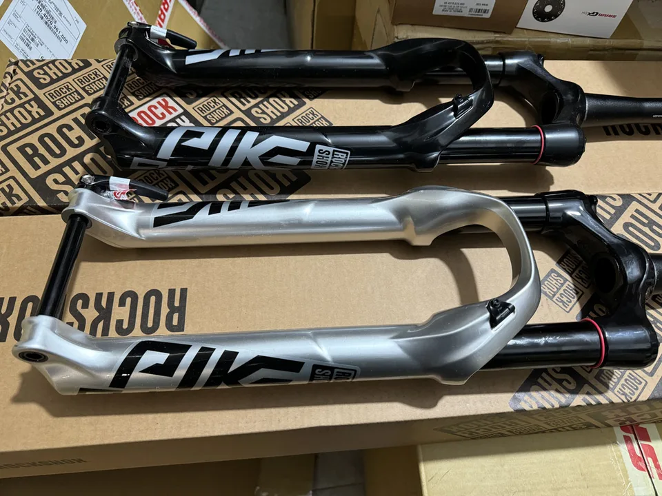 特価放出 ROCKSHOX PIKE DJ 26インチ 100mmストローク RockShox Pike DJ - 26