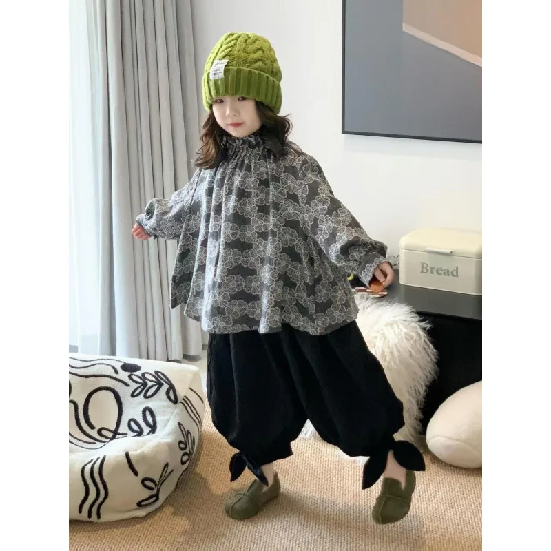 Korean Girls' 2025 Autumn New Item Forest Retro Floral Long Sleeved Shirt for Little Girls, Black Lantern Casual Pants