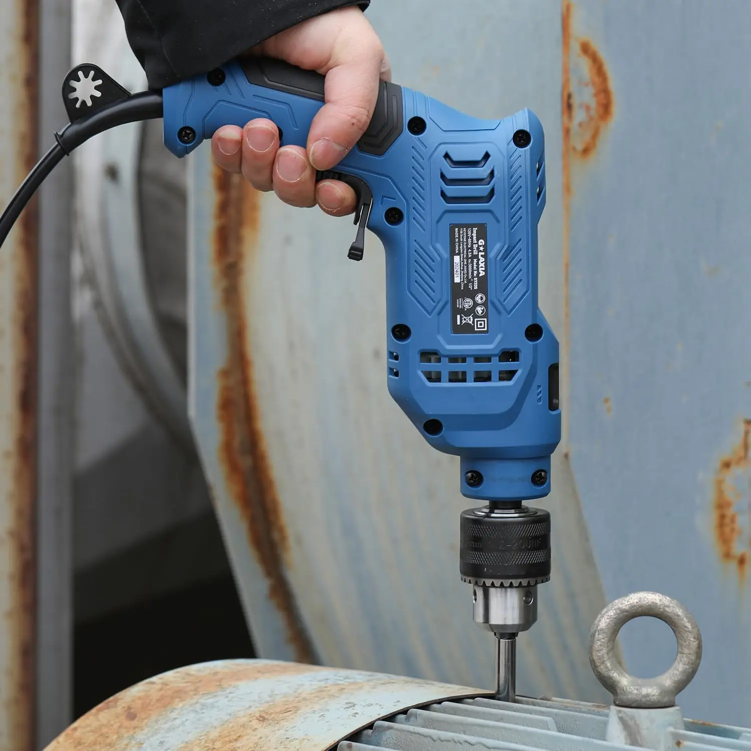 ハンマードリル 4.5A 1/2インチ コード式、0-3000RPM 可変速度、105ピースビットセット、キャリングケース