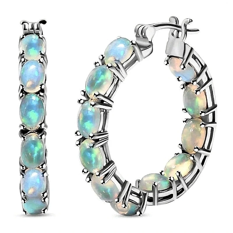 Modische klassische, mit künstlichem Opal eingelegte, versilberte Creolen für Damen – Eleganter Schmuck für Bankette und Hochzeiten, Accessoires, Kunsthandwerk