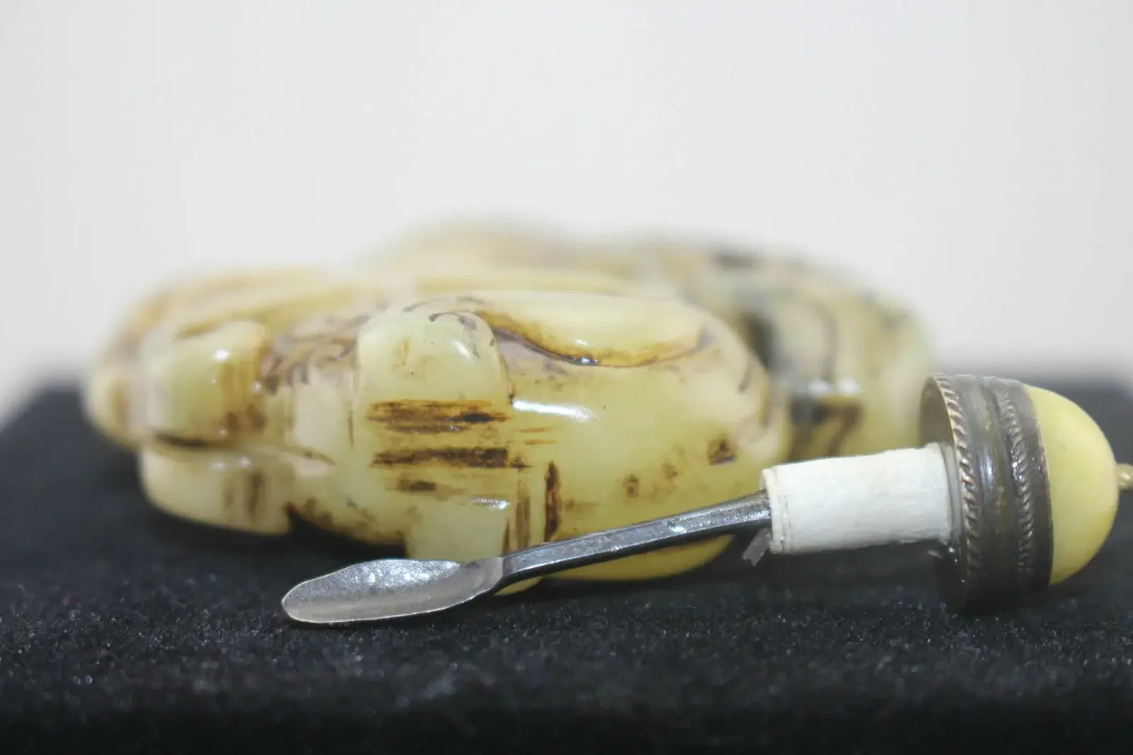 زجاجة سعوط اليشم القديمة المنحوتة يدويًا من ماستر الصيني مجموعة عتيقة من المفروشات المنزلية هدايا للأصدقاء #5