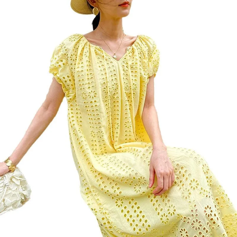 فستان الربيع والصيف للنساء تي شيرت على شاطئ البحر ينفق فساتين الشاطئ للعطلات بضائع أوروبية فضفاضة ومريحة