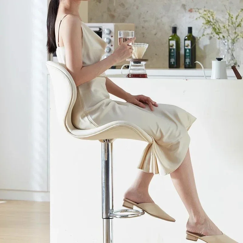 Hoogte Gaming Barkrukken Kantoorontwerper Modern Ontspannend Ergonomisch Comfortabel Esthetisch Eetkamerstoelen Vanity Salonmeubilair