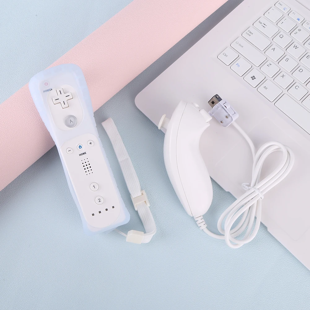 

2 In 1 Remote & Nunchuck Controller Built In Motion Plus Remote Control Joystick Gamepad Replacement for Wii/Wii U Games Control