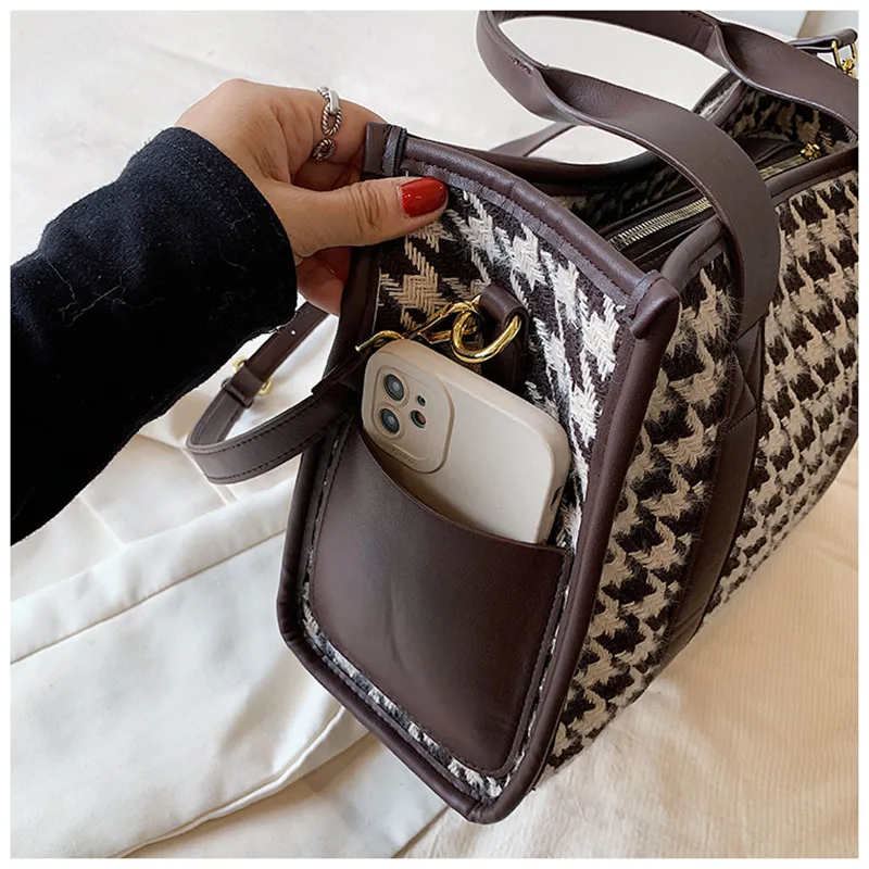 Winter New Fashion Trend Women Large Capacity Shoulder Bag Luxury Designer Travel Purses And Handbags Messenger Tote Bag Ladies