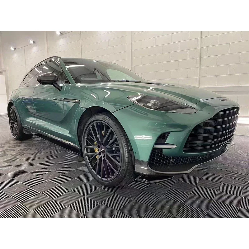 مادة ألياف الكربون الجافة لأستون مارتن DBX ترقية 707 نمط طقم الجسم المصد الأمامي التنانير الجانبية الناشر الخلفي الجناح العلوي