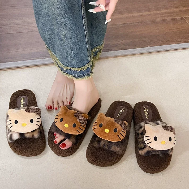 

Y2K Fashion Hello Kitty Women's Slippers Anime Lightweight Non slip Bathroom Shoes Comfortable Soft Bottom Outdoor Slippers