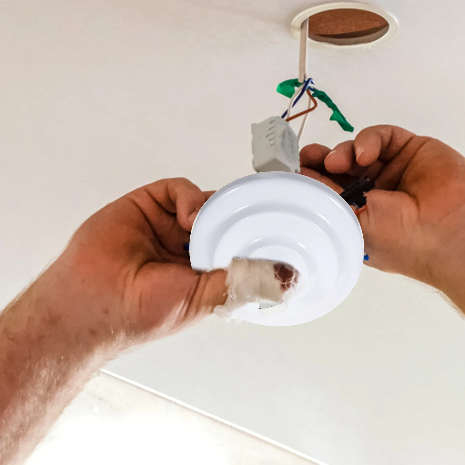 

Round Chandelier Canopy Metal Ceiling Plate Easy to Install Durable Classic Design for Various Styles Ceiling Lights Canopy