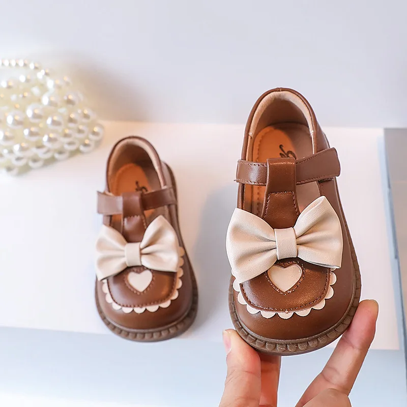 

New 2024 Spring Autumn Girls Leather Shoes with Bowknot Kids Fashion T-strap Princess Shoes Children Sweet Cute Soft Sole Flats