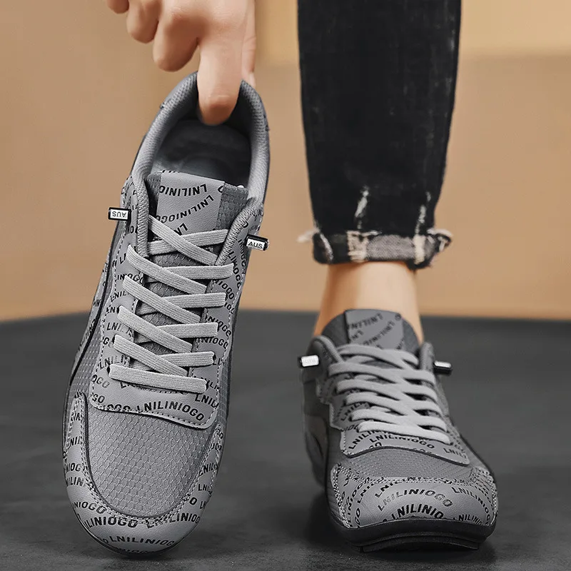 New Trend Men's Walking Shoes Size 39-44 Flat Male Walking Sneakers Comfortable Anti-Slip Outdoor Sneakers For Men Tenis Hombres