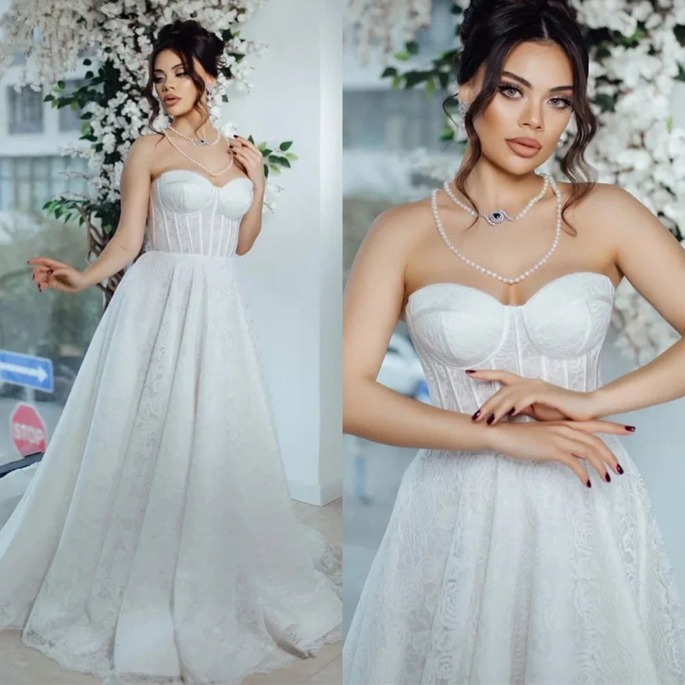 

Customized White Lace Wedding Dress Temperament Strapless Sleeveless Bridal Gowns Chapel Train Backless Vestido De Novia