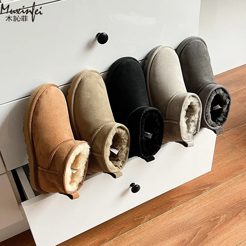 2025 Winter New Thick Sheepskin Integrated Snow Boots with Short Sleeves for Both Men and Women Cotton Shoes 35-44