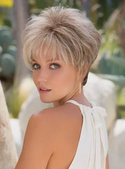 

Short Blonde Pixie Cut Wigs with Bangs for White Women Brown Ombre Blonde Wig