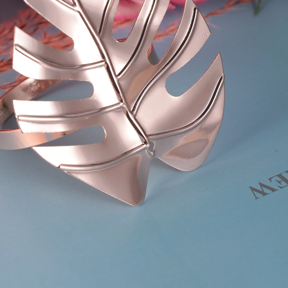 

6 Pcs Napkin Ring Holder Banquet Napkins Rings Jungle Leaf Party Dinner Holders