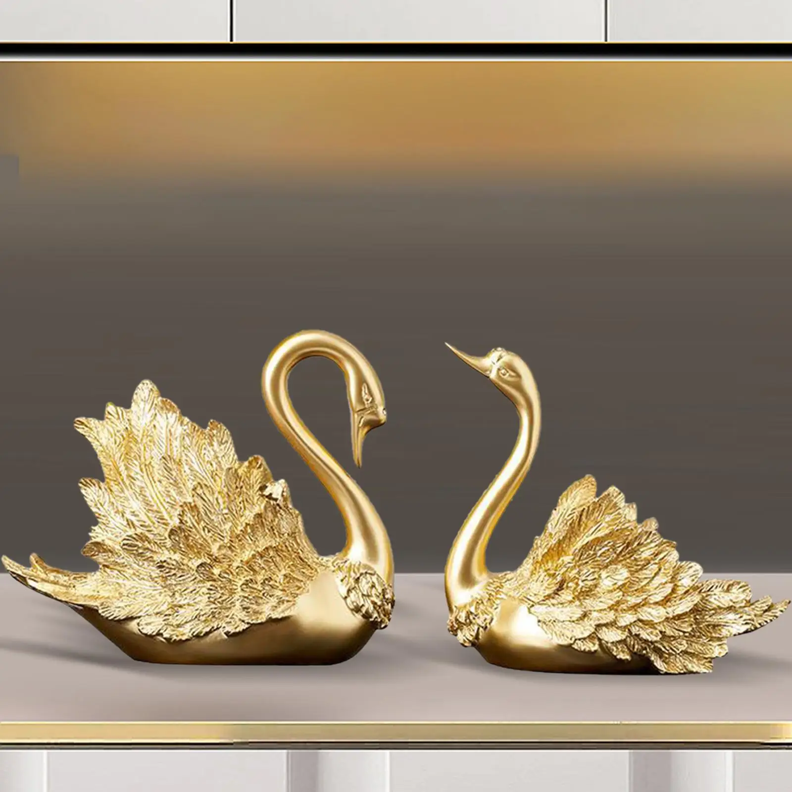 

2x Resin Statues Sculptures Table Centerpiece Swan Figurines for Office Birthday