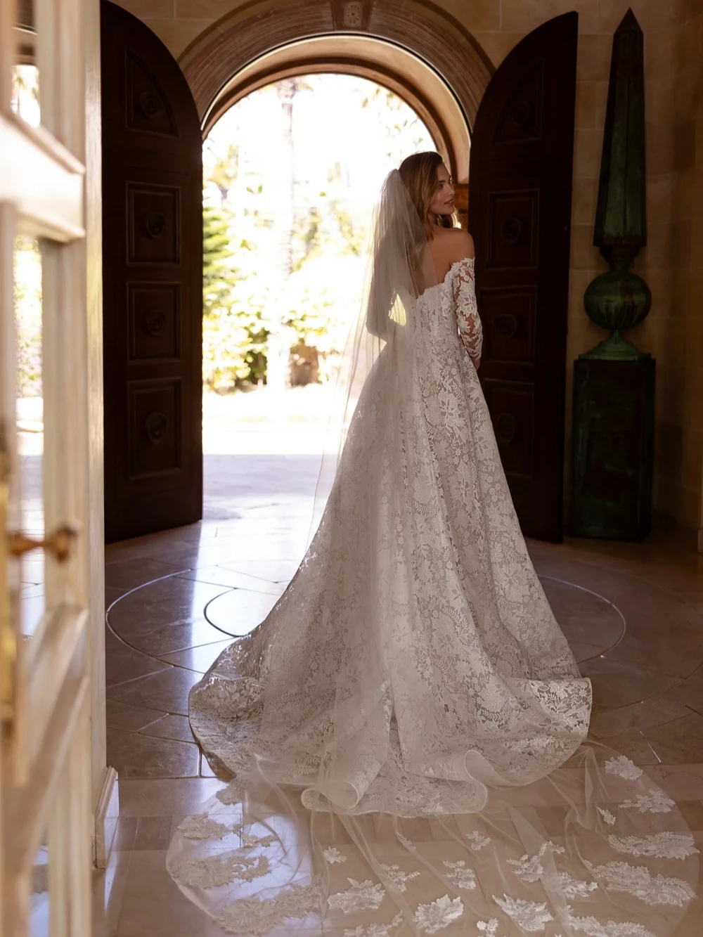 Exquisite Lace Appliques Wedding Dress Off The Shoulder Long Sleeve Bridal Gown 2025 Customized A-line Dresses For Bride