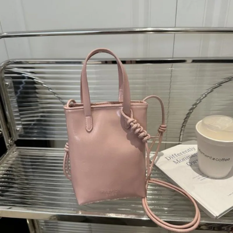 

Мини-сумка через плечо для женщин, новинка 2026, корейская мода, роскошные сумки на плечо, женские простые ретро-сумки и кошельки, вертикальная сумка