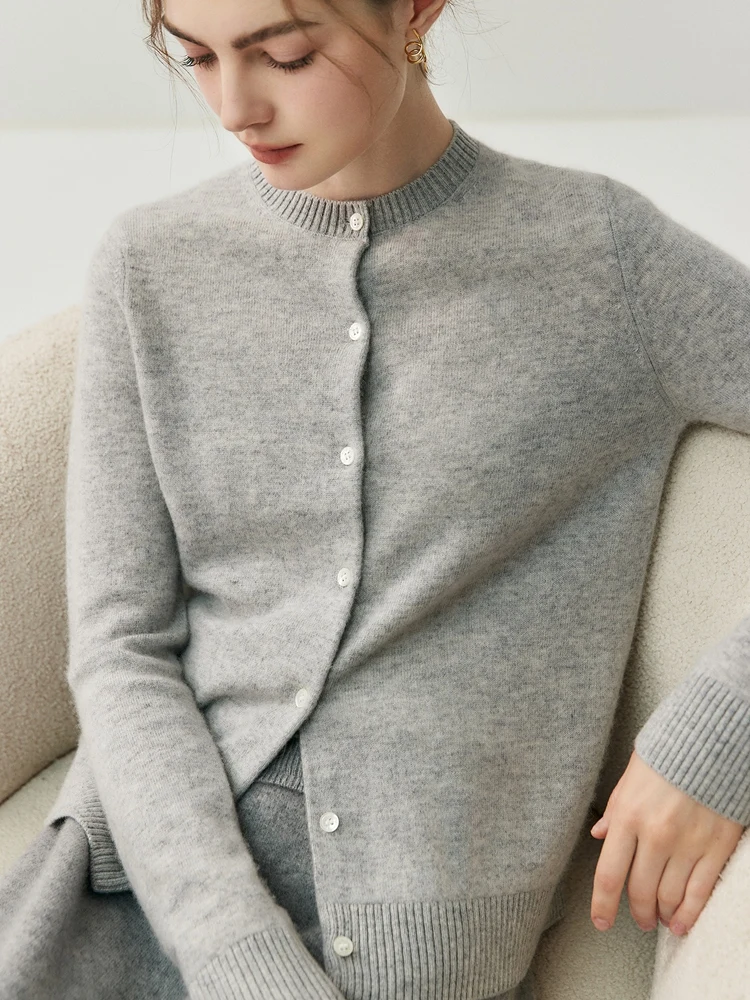 

Thick Women's Exquisite O-Neck Buttons Cardigan Elegant Sweater Autumn Winter 100% Cashmere Exquisite Warm Soft Clothing Tops