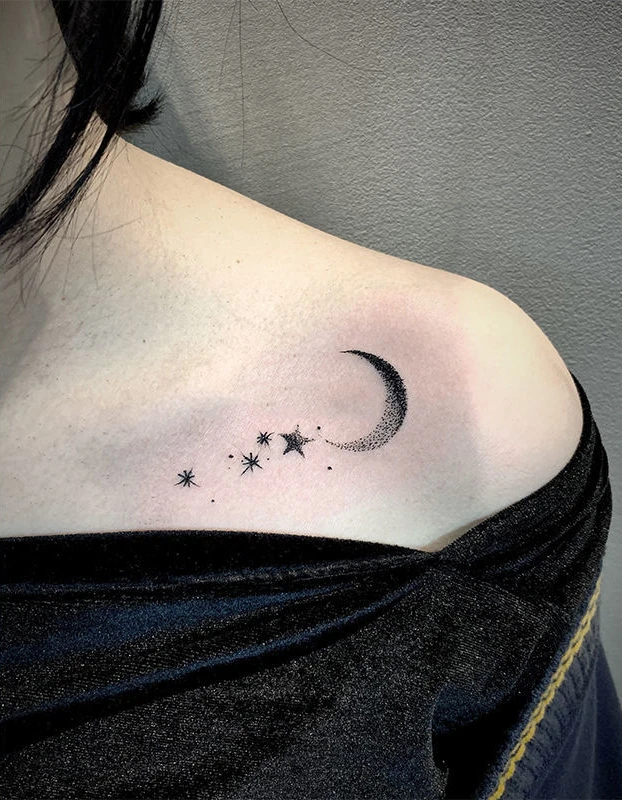 Pegatinas de tatuaje de jugo impermeables para mujer y hombre, tatuajes falsos de dibujos animados, arte de Luna y Estrella, tatuaje temporal, venta al por mayor