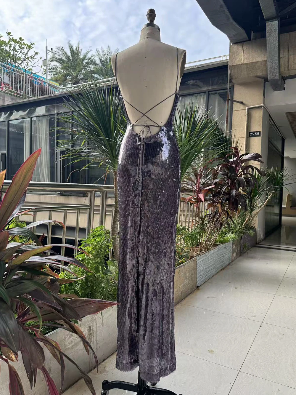 Modphy Elegancka Sukienka Maxi z Kwiatami na Biuście, Cekinami, Wiązana na Szyi, Bez Pleców, Seksowna, Długa Sukienka Letnia 2026 Nowa Moda Suknia Wieczorowa na Przyjęcie