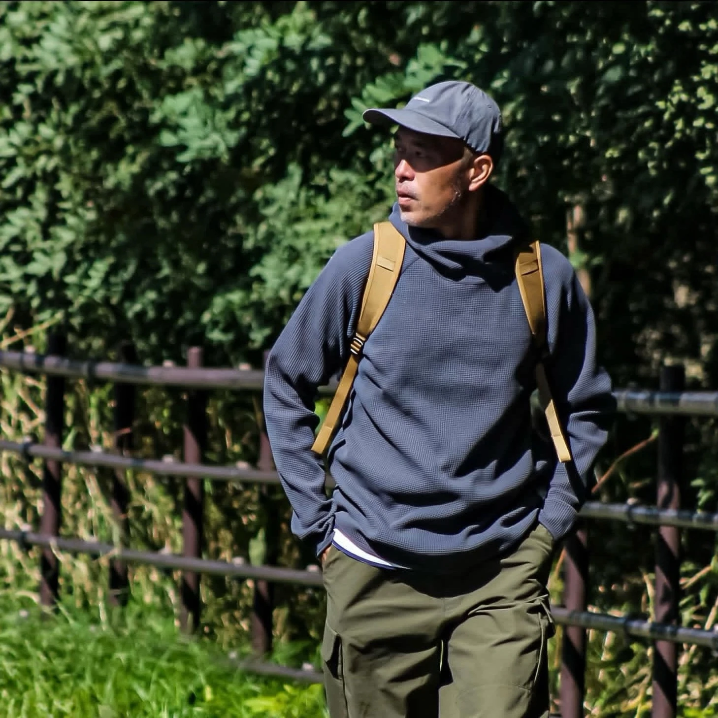 GDW Pull ample à capuche léger à manches longues pour l'extérieur