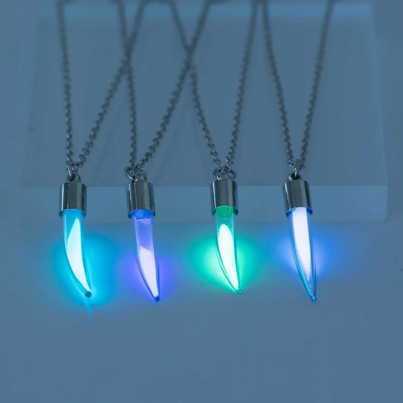 2023 Time Hourglass Fluorescent Moon Sweater Chain Halloween Glow In The Dark Pendant Necklace New Jewelry Accessories for Women