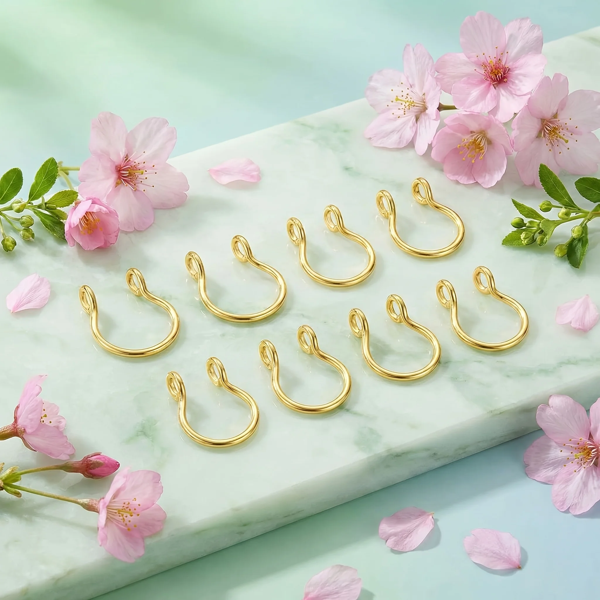 Ein Set aus 8 minimalistischen und stilvollen kleinen Nasenringen für Frauen, verstellbar und ohne Piercing, aus Edelstahl.