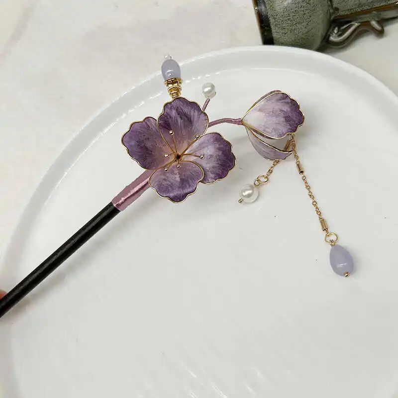 Edelweiss silk filament Edelweiss intangible cultural heritage craftsmanship Wooden hairpin Disk hair hairpin headdress