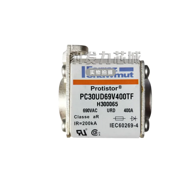 

A070UD33LI900 Q300233A070UD33LI1000R300234 Fusible Cutout