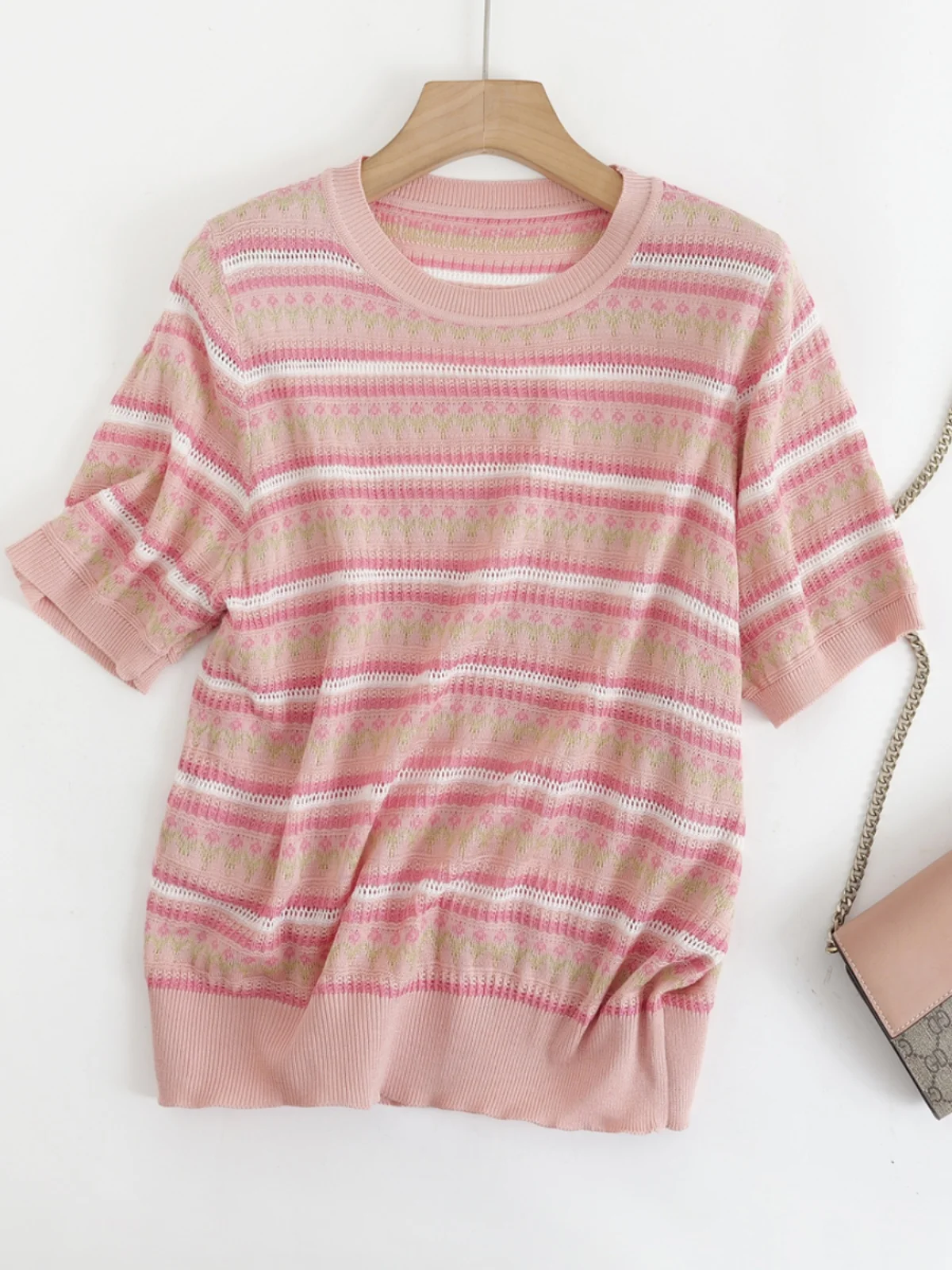 

Summer New Style Women's Large Size Dopaamine Knitted Short Sleeve Top Striped Pink Fashionable Age-Defying Trendy Korean Style