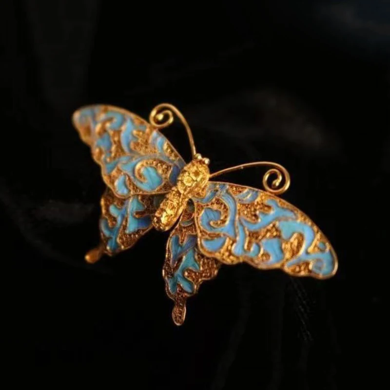 Palace style Exquisite butterfly brooch for women Fashion High quality ancient gold craftsm blue-green enamel vintage jewelry