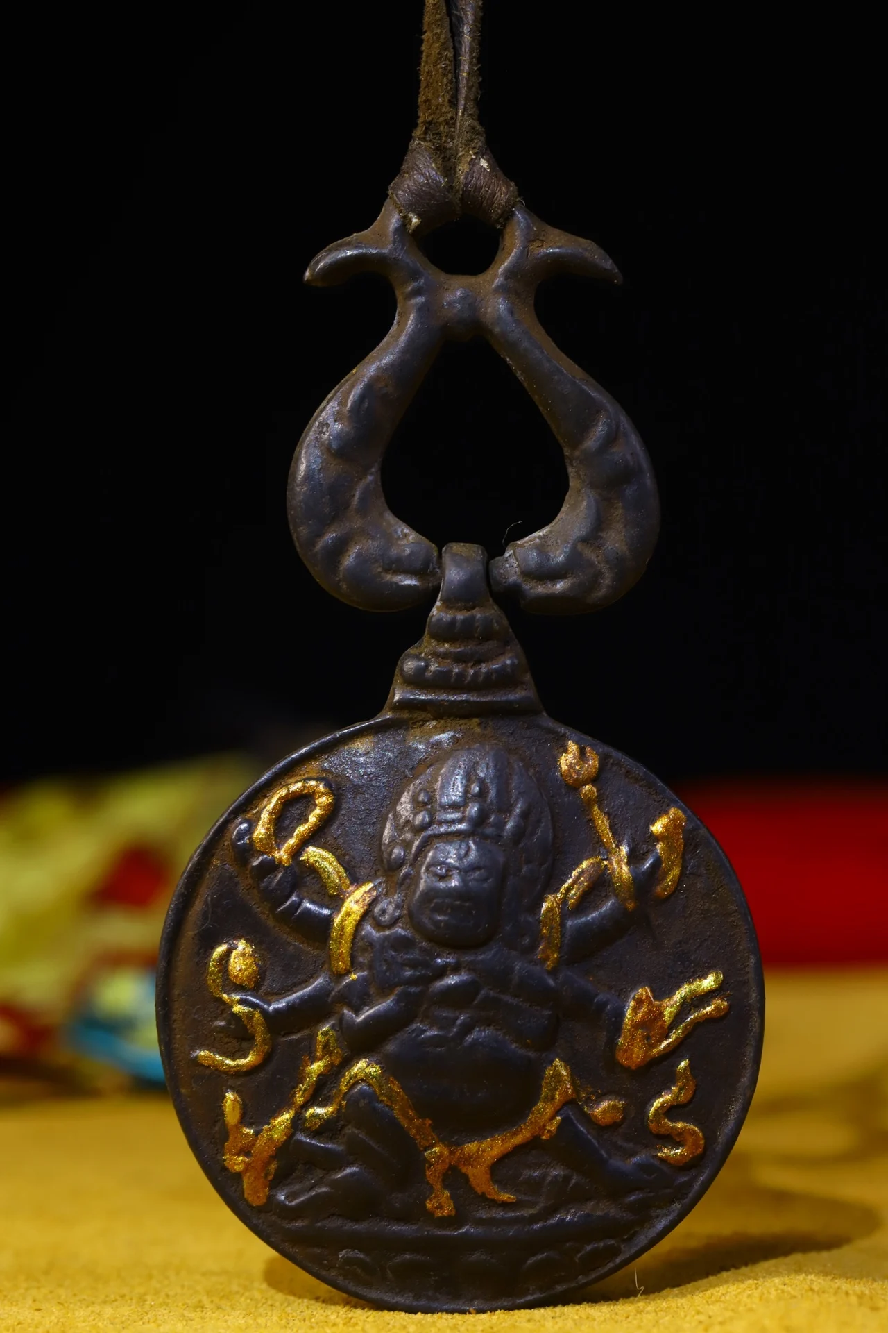 

4"Tibetan Temple Collection Old Bronze Gilded Six arm Mahakala Buddha Card Eight Diagrams Amulet Pendant Town House Exorcism